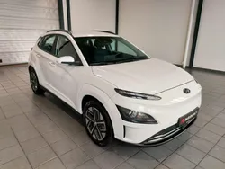Weiß Gebraucht 2023 Hyundai Kona Select SUV | 15.590 € (Guter Preis)