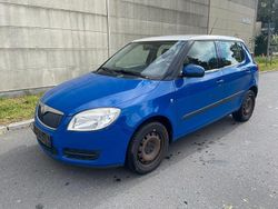 Blau Gebraucht 2009 Skoda Fabia Ambiente Kleinwagen | 1.499 € (Guter Preis)