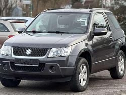 Grau Gebraucht 2012 Suzuki Grand Vitara SUV | 8.500 € (Teuer)