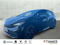 Midnight black metallic Gebraucht 2025 Cupra Born Kleinwagen | 36.450 € (Guter Preis)