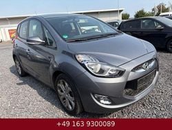 Grau Gebraucht 2012 Hyundai ix20 Style Van / Kleinbus | 3.650 € (Guter Preis)