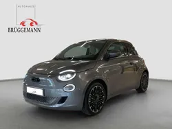 Mineral grau Gebraucht 2023 Fiat 500e Kleinwagen | 25.990 € (Teuer)