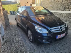 Schwarz Gebraucht 2006 Mercedes B180 Edition Van / Kleinbus | 2.750 € (Superpreis)