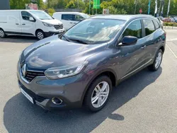 Grau Gebraucht 2016 Renault Kadjar Bose Edition SUV | 12.990 € (Fairer Preis)