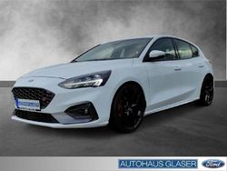 Weiß Gebraucht 2019 Ford Focus ST Limousine | 22.490 € (Etwas zu teuer)