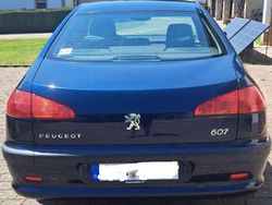 Blau Gebraucht 2001 Peugeot 607 Limousine | 2.200 €