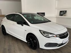 Weiß Gebraucht 2018 Opel Astra Edition Limousine | 11.990 € (Fairer Preis)