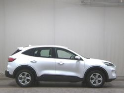 Weiss Gebraucht 2023 Ford Kuga Cool & Connect SUV | 18.680 €