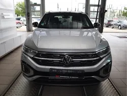 Pyritsilber metallic Gebraucht 2023 VW T-Roc R-line SUV | 42.990 €