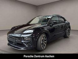 Schwarz Gebraucht 2025 Porsche Macan Turbo SUV | 114.400 €
