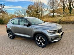Grau Gebraucht 2019 Volvo XC40 R-Design SUV | 29.500 € (Fairer Preis)