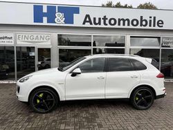Pure white Gebraucht 2016 Porsche Cayenne SUV | 28.950 €