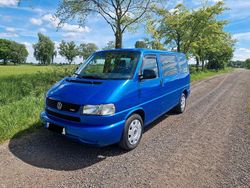 Blau Gebraucht 1998 VW Caravelle Van / Kleinbus | 8.200 € (Teuer)