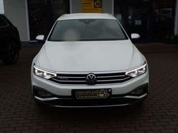 Weiß Gebraucht 2021 VW Passat Alltrack Kombi | 34.900 € (Teuer)
