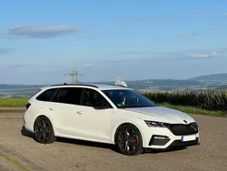 Weiß Gebraucht 2022 Skoda Octavia RS Kombi | 32.900 € (Fairer Preis)