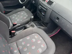 Blau Gebraucht 2003 Skoda Fabia Kleinwagen | 500 €