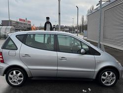 Gebraucht 2002 Mercedes A140 Elegance Kleinwagen | 1.700 €
