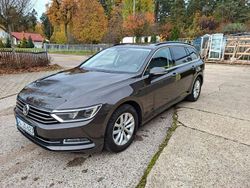 Braun Gebraucht 2015 VW Passat Comfortline Kombi | 10.900 € (Fairer Preis)