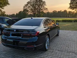 Schwarz Gebraucht 2020 BMW 750L Executive Limousine | 61.200 € (Etwas zu teuer)