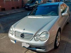 Silber Gebraucht 2001 Mercedes C180 Coupé | 2.500 €