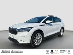 Weiß Gebraucht 2021 Skoda Enyaq iV Loft SUV | 32.950 € (Teuer)