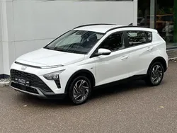 Weiß Gebraucht 2023 Hyundai Bayon Trend SUV | 18.880 € (Guter Preis)