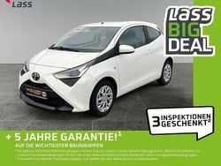 Weiß Gebraucht 2021 Toyota Aygo X-play Kleinwagen | 8.980 € (Fairer Preis)