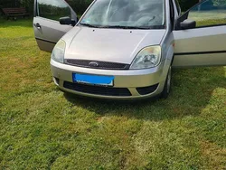 Grau Gebraucht 2005 Ford Fiesta Kleinwagen | 680 € (Superpreis)