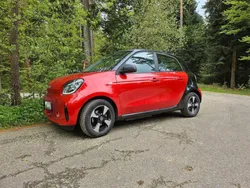 Rot Gebraucht 2021 Smart ForFour Electric Drive Kleinwagen | 9.199 € (Guter Preis)