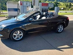 Schwarz Gebraucht 2007 Ford Focus Cabriolet Cabrio | 2.500 € (Fairer Preis)