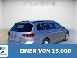 Silber metallic Gebraucht 2023 VW Passat Business Kombi | 22.050 € (Fairer Preis)