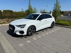 Weiß Gebraucht 2020 Audi A3 Sportback Advanced Limousine | 21.400 € (Fairer Preis)