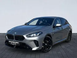 Andere farbe Gebraucht 2024 BMW 118 M Sport Kleinwagen | 36.290 € (Teuer)