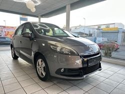 Grau Gebraucht 2012 Renault Scénic III Van / Kleinbus | 6.300 € (Fairer Preis)