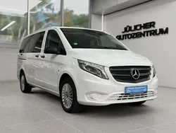 Weiß Gebraucht 2017 Mercedes Vito Van / Kleinbus | 34.990 € (Etwas zu teuer)