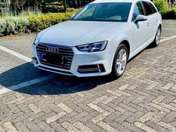 Weiß Gebraucht 2019 Audi A4 Ambiente Kombi | 22.000 € (Superpreis)