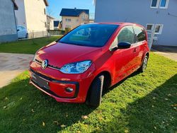 Rot Gebraucht 2020 VW up! United Kleinwagen | 10.200 € (Guter Preis)