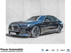Schwarz Gebraucht 2025 BMW 740 M Sport Limousine | 104.980 €
