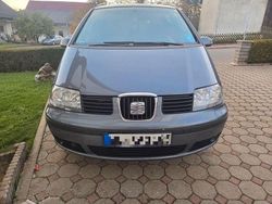 Grau Gebraucht 2010 Seat Alhambra Vigo Van / Kleinbus | 4.600 € (Fairer Preis)