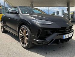 Schwarz Gebraucht 2023 Lamborghini Urus SUV | 284.000 € (Fairer Preis)