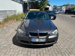 Grau Gebraucht 2008 BMW 320 Kombi | 2.650 € (Superpreis)