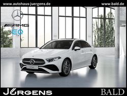 Weiss unilack polarweiss Gebraucht 2024 Mercedes A200 AMG Limousine | 34.210 € (Fairer Preis)