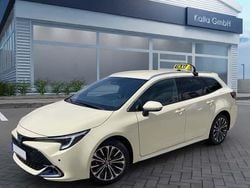 Schneeweiß uni Neu 2024 Toyota Corolla Team Kombi | 39.105 €