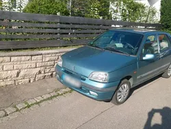 Blau Gebraucht 1997 Renault Clio Kleinwagen | 500 €