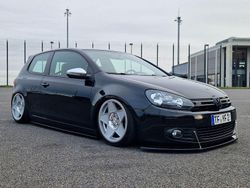 Schwarz Gebraucht 2009 VW Golf VI Highline Kleinwagen | 13.999 €