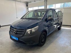 Blau Gebraucht 2023 Mercedes Vito Van / Kleinbus | 31.999 € (Etwas zu teuer)