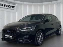 Schwarz Gebraucht 2022 Ford Focus ST-Line Limousine | 19.690 € (Fairer Preis)