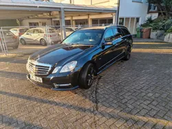 Schwarz Gebraucht 2012 Mercedes E500 Kombi | 9.700 € (Guter Preis)