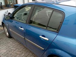 Blau Gebraucht 2004 Renault Mégane II Coupé | 2.600 € (Fairer Preis)