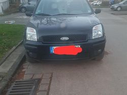 Schwarz Gebraucht 2003 Ford Fusion Kleinwagen | 2.300 € (Guter Preis)
